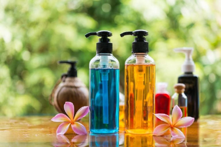 Natural Shampoo – Benefits, Natural Chemical and Paraben-Free Shampoo.