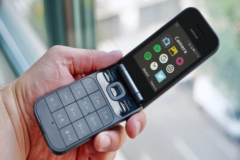 Nokia 2720 – Simple Styles, Retro, and More Nokia 2720 – Simple Styles, Retro, and More