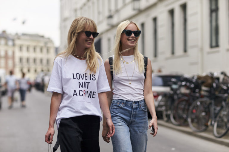 4 Best & Amazing Fashion Styles To follow 4 Best & Amazing Fashion Styles To follow
