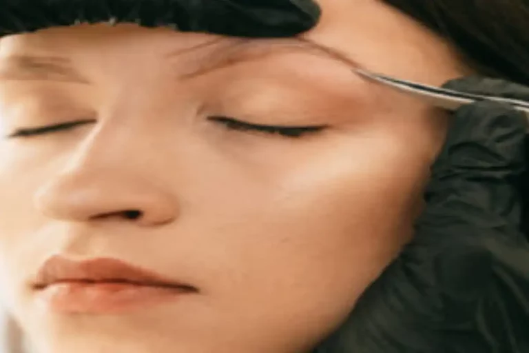 How to Get Thicker Eyebrow – 4 Tips to Thicken Your Eyebrows